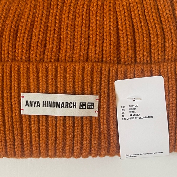 Uniqlo Unisex Anya Hindmarch HEATTECH Knitted Beanie w/ Embroidered Eyes, Orange - Picture 5 of 7